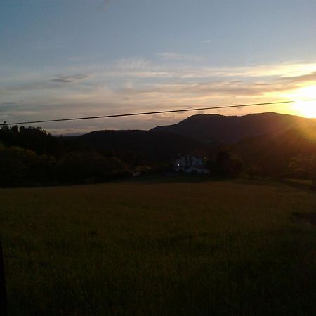 Mañuko Benta Guest House Bermeo Bagian luar foto